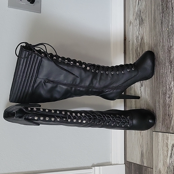 JustFab Shoes - NIB JustFab Adrietta Boots by Luxe